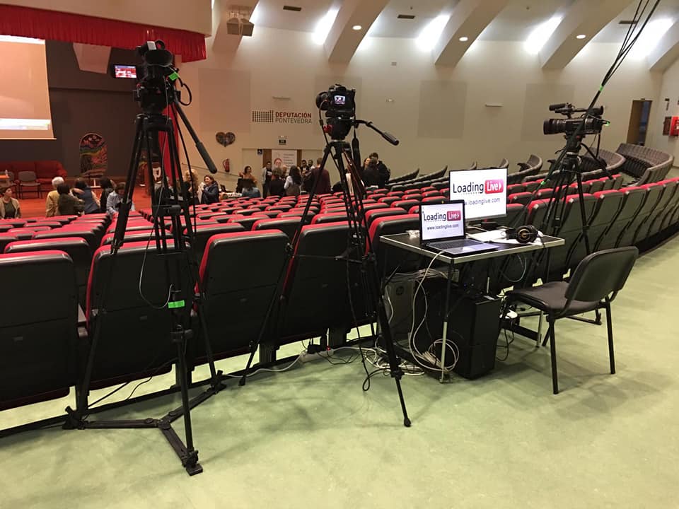 Montaje_3_Camaras_Congreso_Ostomias_Pontevedra_loadinglive